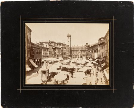 Fotografia di Verona - Piazza dell'ErbeDatabile intorno al 1875 ca.Fotografia...