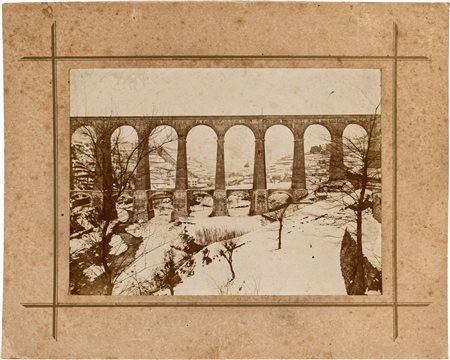 Due fotografie del ponte ferroviario di Campomorone sul Torrente Verde -...