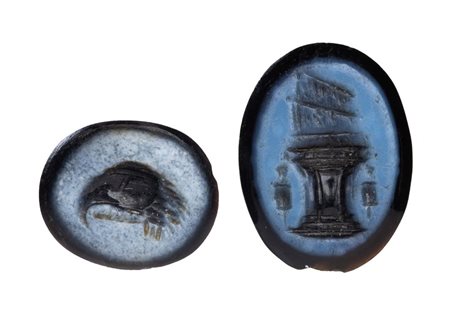 A lot of 2 Roman nicolo intaglios. Various subjects.
