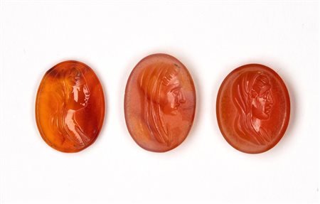 Lot of 3 agate intaglios. Female veiled busts.