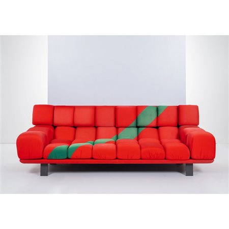 ROBERTO PAMIO E RENATO TOSO, Divano modello “Scacco Matto”