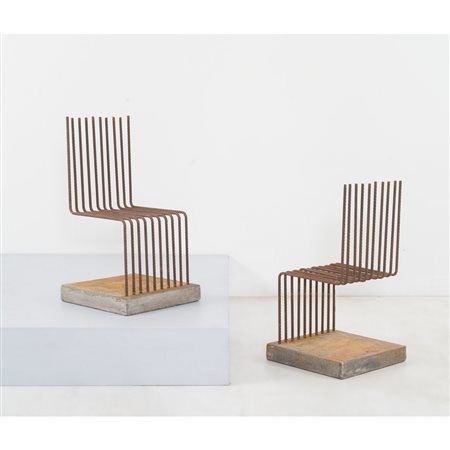 HEINZ LANDES, Due sedie modello “Solid Cemento”