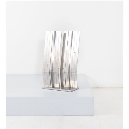 SALVATORE MESSINA, Scultura verticale “Tensioni”