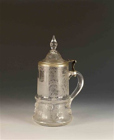 Tankard in vetro inciso e molato, Germania, vecchia manifattura, h. cm. 23.