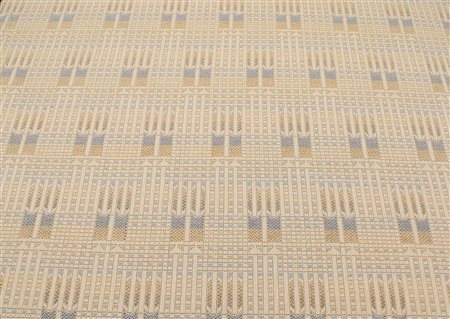 Pezza broccatello cotone, fondo avorio, m. 31 circa, h. cm. 140.