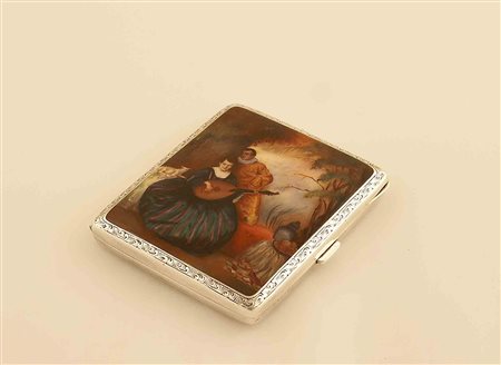 Scatola portasigarette di forma rettangolare in argento e smalto policromo...