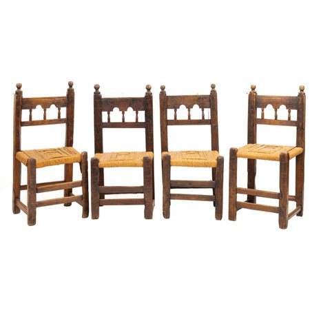 MANIFATTURA SPAGNOLA DEL XVIII SECOLO, Quattro sedie