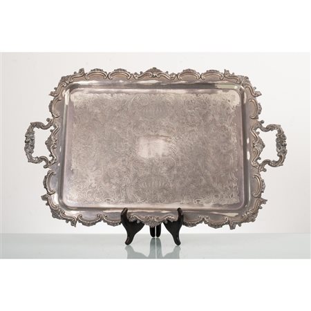 MANIFATTURA INGLESE DEL XIX SECOLO, Grande vassoio