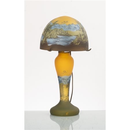 MANIFATTURA FRANCESE DEL XX SECOLO, Lampada da tavolo