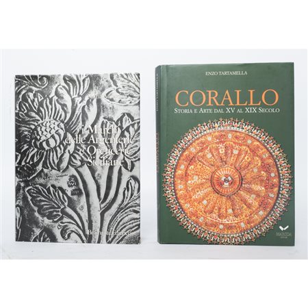 DUE VOLUMI D’ARTE SU ARGENTI E CORALLI SICILIANI
