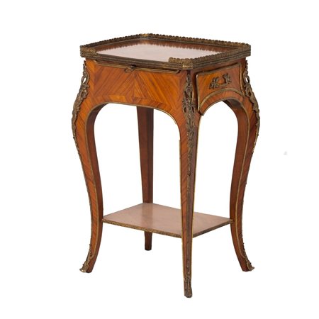 MANIFATTURA ITALIANA DEL XX SECOLO, Tavolino