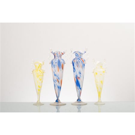 MANIFATTURA EUROPEA DEL XX SECOLO, Due coppie di vasi