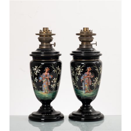 MANIFATTURA ITALIANA DEL XX SECOLO, Coppia di lumi