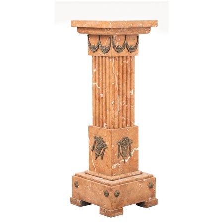 MANIFATTURA ITALIANA DEL XX SECOLO, Colonna in marmo