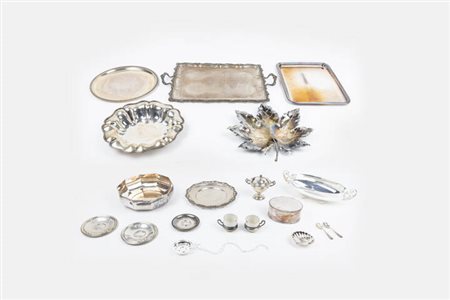 LOTTO DI OGGETTI IN ARGENTO