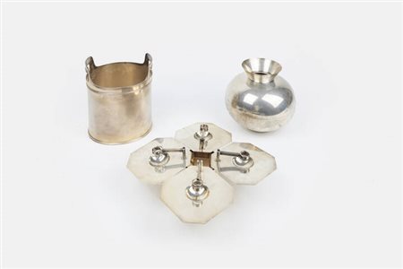 LOTTO DI OGGETTI IN ARGENTO