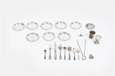 LOTTO DI OGGETTI IN ARGENTO