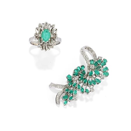Spilla e anello con smeraldi