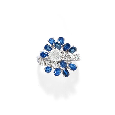 Anello con diamanti e zaffiri