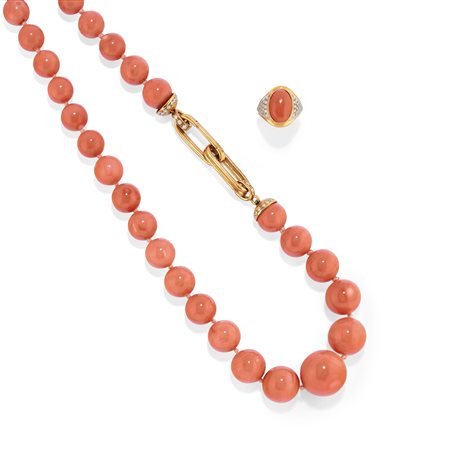 Collana e anello con corallo