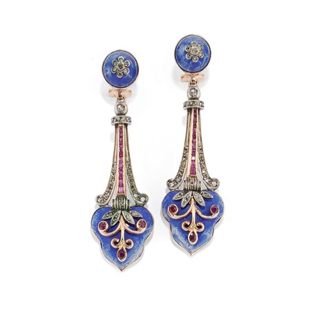 Orecchini pendenti con pietre dure