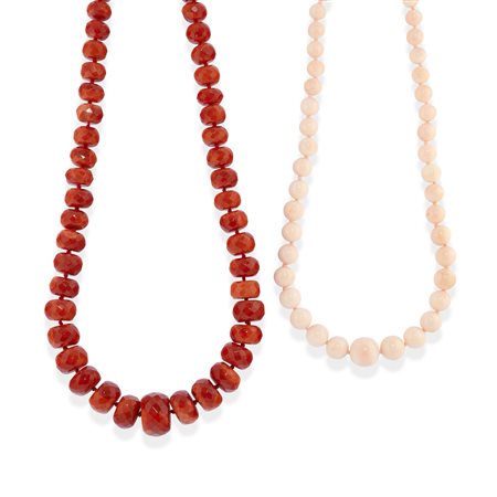 Due collane con corallo