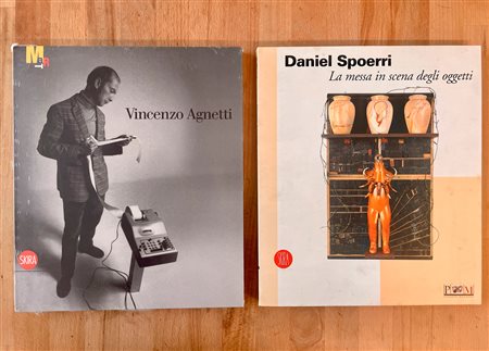 DANIEL SPOERRI E VINCENZO AGNETTI - Lotto unico di 2 cataloghi
