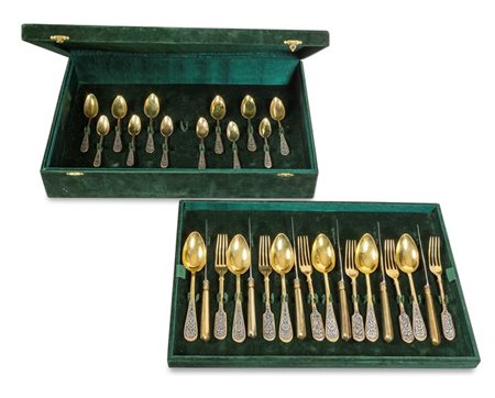 SERVIZIO DI POSATE IN ARGENTO Peso netto gr 1445 ca Titolo 875/1000, Russia,...