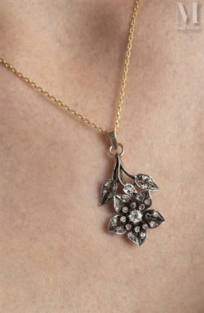 Pendentif fleur
