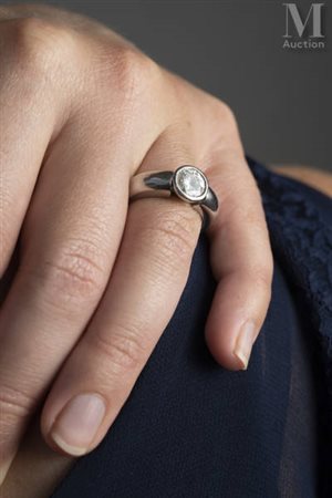 Bague jonc solitaire