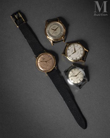 Lot de quatre montres
