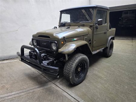 TOYOTA<BR>TOYOTA BJ 40