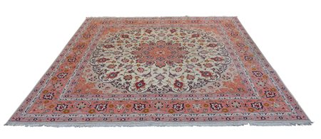 Persia nord occidentale (Ultimo quarto del XX secolo)
Tappeto Tabriz 60 raj