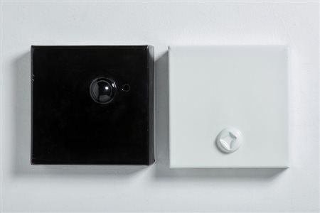 GALLORI BEATRICE (n. 1978) - SENZA TITOLO (BIANO E NERO).