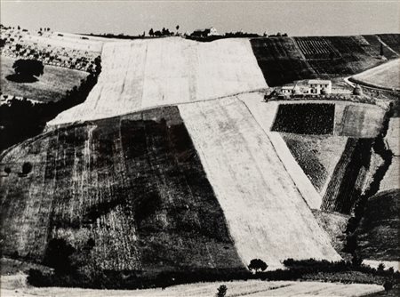 Mario Giacomelli (1925 - 2000)  - Terra nostra, 1074/1975