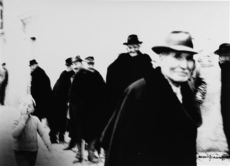 Mario Giacomelli (1925 - 2000)  - Scanno, Italia del Sud, 1960