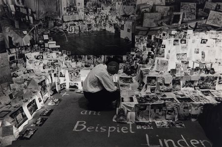 Maria Mulas (1935)  - Anna Oppermann, Biennale di Kassel, 1976