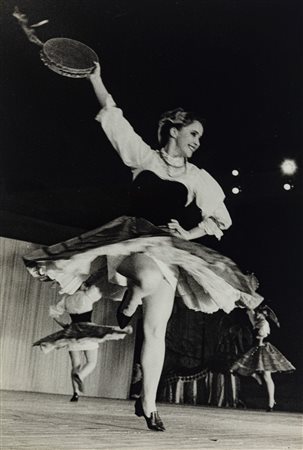 Ferdinando Scianna (1943)  - Mosseiev, Tarantella siciliana, 1966