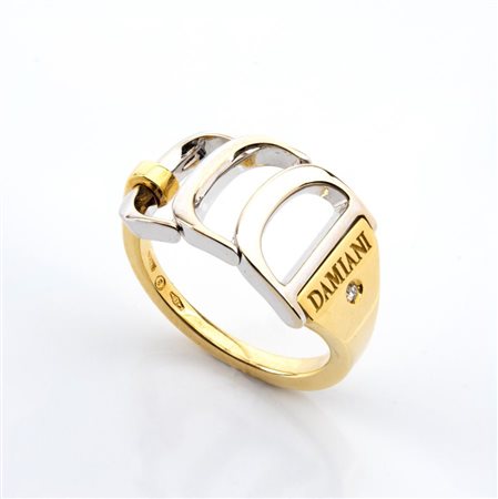 DAMIANI  
Anello in oro giallo con diamanti 
 