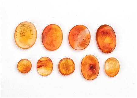 
Lotto di 9 intagli in agata corniola 
 
