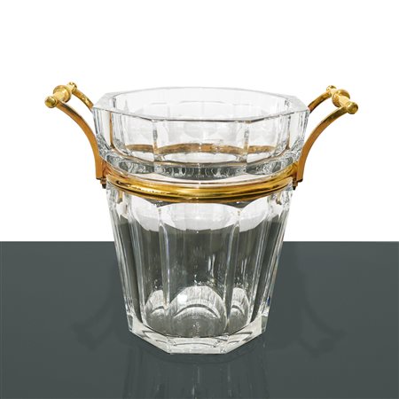 Baccarat France - Secchiello porta champagne, collezione Harcourt in cristallo trasparente e metallo dorato, France. 1980s-1990s