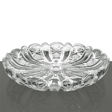 Ciotola in cristallo di Boemia intagliato a motivi floreali