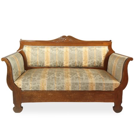 Divano a barca spalliera con cimasa intagliata , 19°  secolo