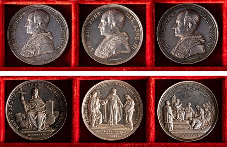LEONE XIII, Vincenzo Gioacchino Raffaele Luigi Pecci (1878-1903) - Lotto 3 medaglie annuali in argento (an. II, III, VI).