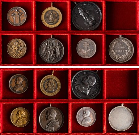 LEONE XIII, Vincenzo Gioacchino Raffaele Luigi Pecci (1878-1903) - Lotto 7 medaglie straordinarie.