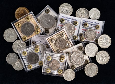 VITTORIO EMANUELE III (1900-1943) - Raccoglitore contenente principio di collezione, senza ripetizioni, composto da 187 esemplari.