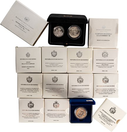 SAN MARINO - Nuova monetazione (1972-) - Lotto di 12 emissioni celebrative e 1 dittico (1994-2001).