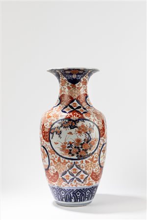 Vaso in porcellana Imari, Giappone, inizio secolo XX