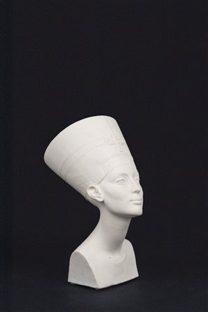 Luigi Fabris (Bassano del Grappa 1883 - 1952)  - Nefertiti
