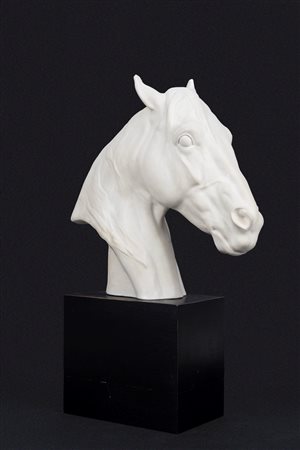 Luigi Fabris (Bassano del Grappa 1883 - 1952)  - Testa di cavallo in biscuit